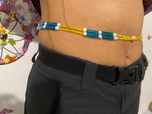 Bayas jaune avec motif bleu et blanc